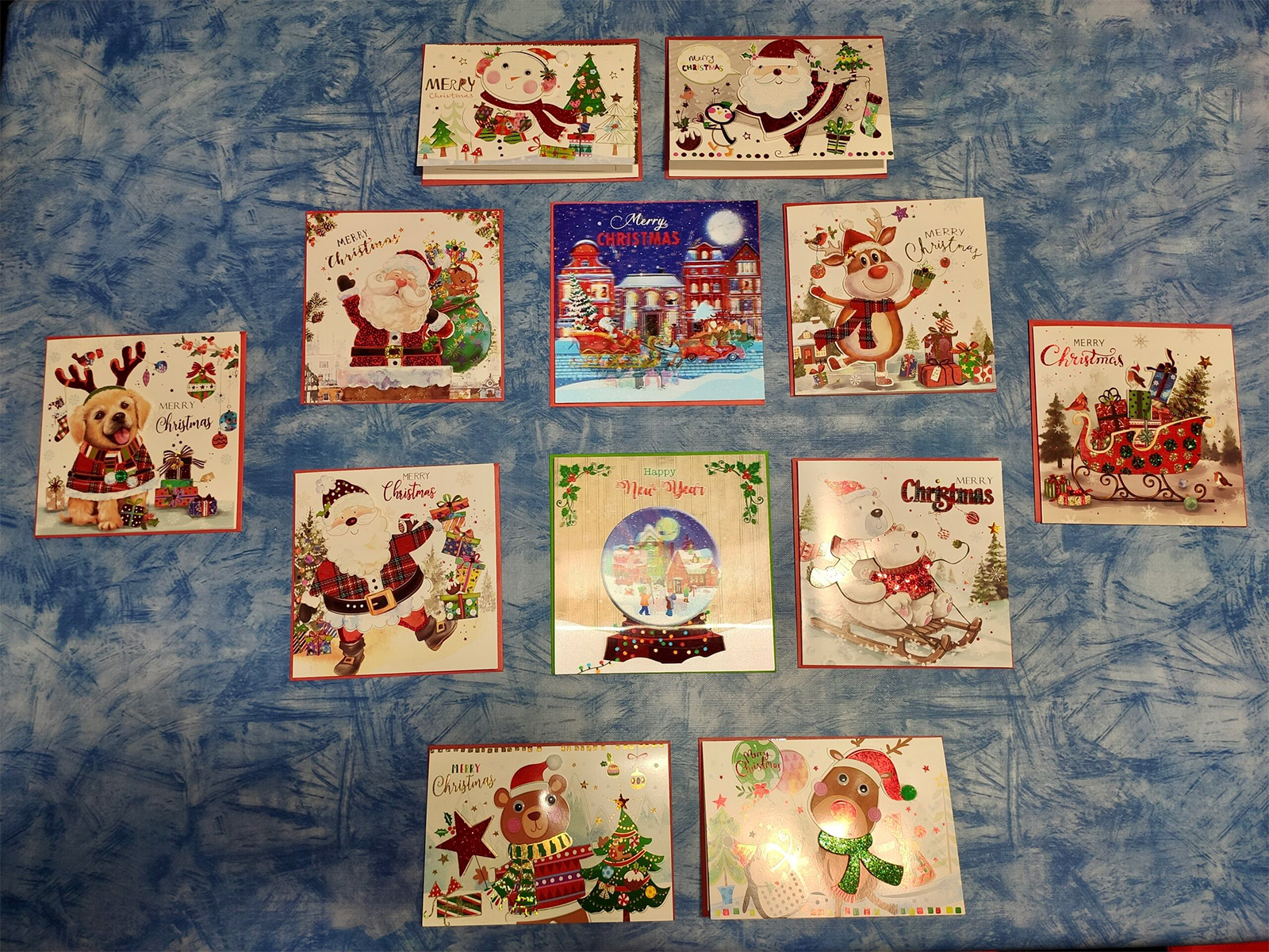 Le cartoline inviate da Meeting Royals per Natale 2020